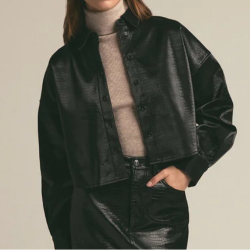 Favorite Daughter THE CROP EX-BOYFRIEND SHIRT - oversized faux leather